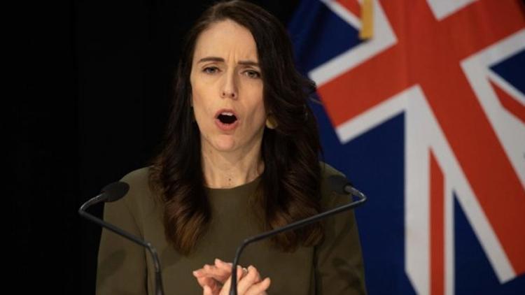 Yeni Zelanda Başbakanı mecliste küfür etti, ortalık karıştı