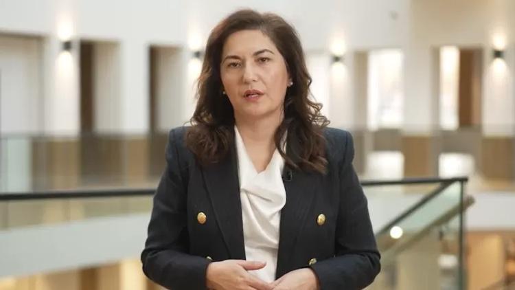 Hollandanın Türkiye kökenli ilk kadın belediye başkanı Huri Şahin