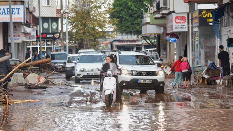 Antalya’da şiddetli yağmur tatili