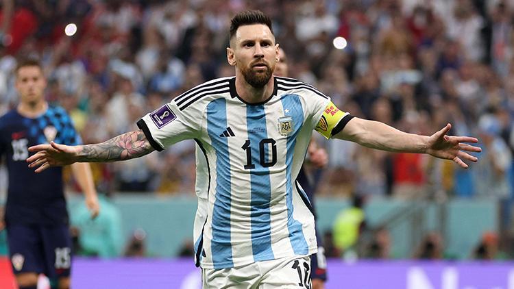 Dünya Kupasındaki Arjantin - Hırvatistan maçında Lionel Messi tarihe geçti