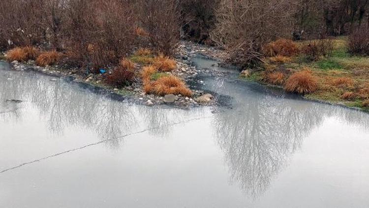 Gerede Çayında kirlilik rahatsızlık yaratıyor