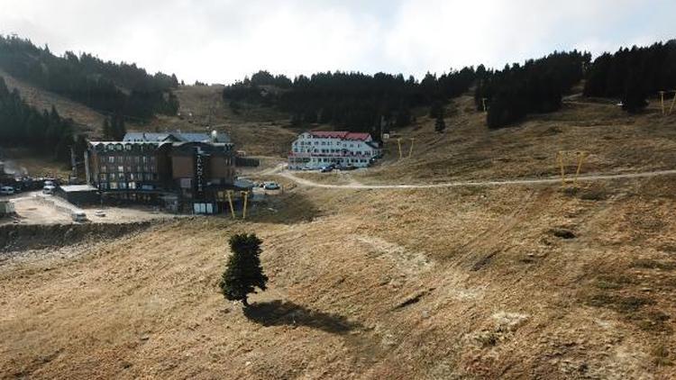 Uludağ’da beklenen kar yağmadı: Kayak merkezleri sezonu açamadı