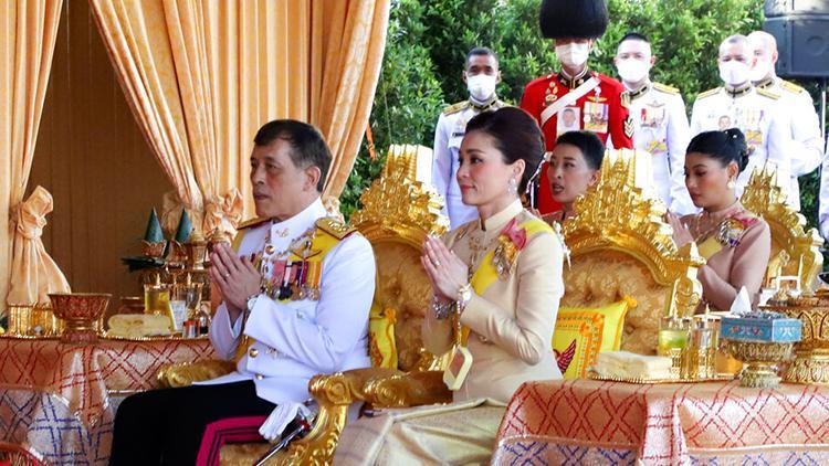 Tayland Kralı Vajiralongkorn ve eşi Covid-19a yakalandı