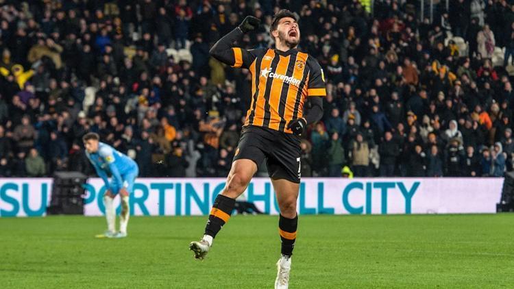 Hull City, Ozan Tufan golüyle 1 puanı kurtardı