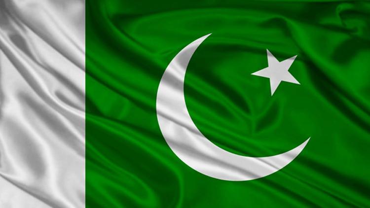 Pakistan’da silahlı saldırganlar güvenlik güçlerini rehin alındı