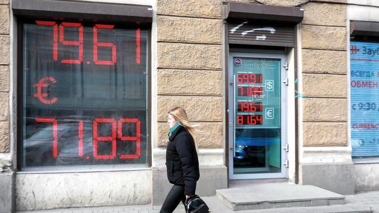 Rus ekonomisi alarm veriyor