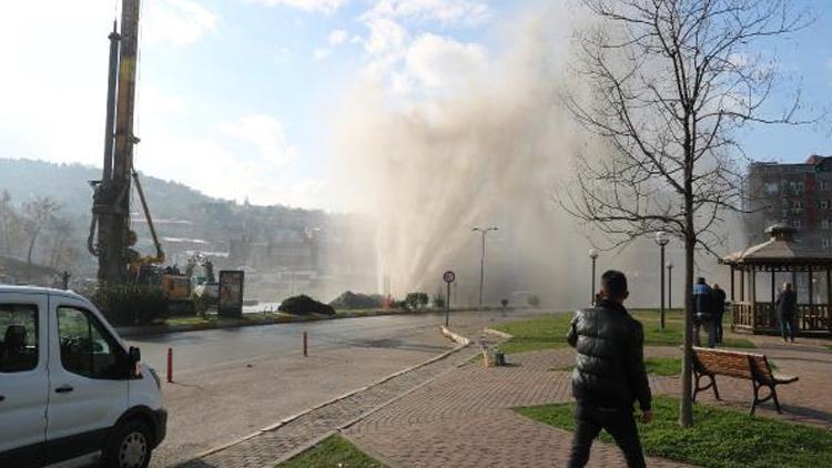 Zonguldakta sondaj sırasında ana boru patladı: 3 ilçede sular kesildi