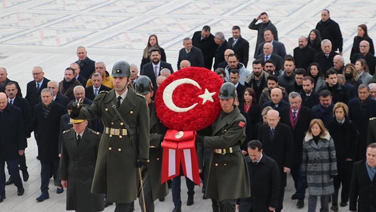 İsmet İnönü, Ankarada mezarı başında anıldı