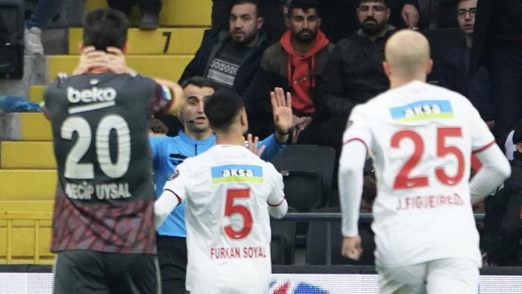 Gaziantep FK, Beşiktaşlı Necip’in tepkisini paylaştı