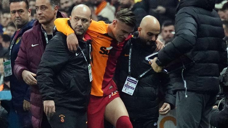 Galatasarayda hesaplar alt üst oldu Kazımcan Karataş 1.5 ay yok | Icardi Fenerbahçe derbisinde sahada olacak mı