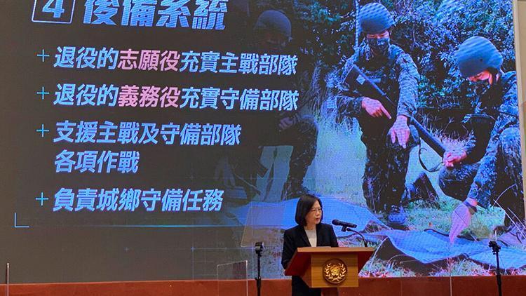 Tayvanda zorunlu askerlik süresi uzatıldı