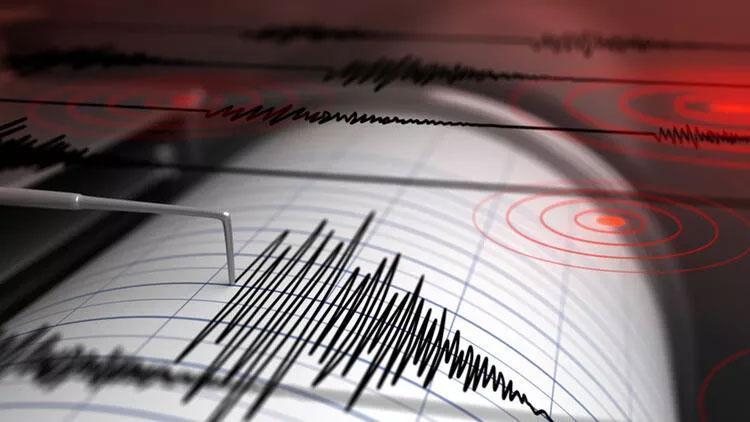 Son dakika: Vanda korkutan deprem