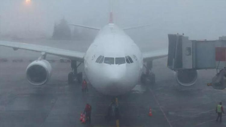 Son dakika: İstanbulda uçuşlara sis engeli Havayolu şirketlerinden peş peşe açıklama