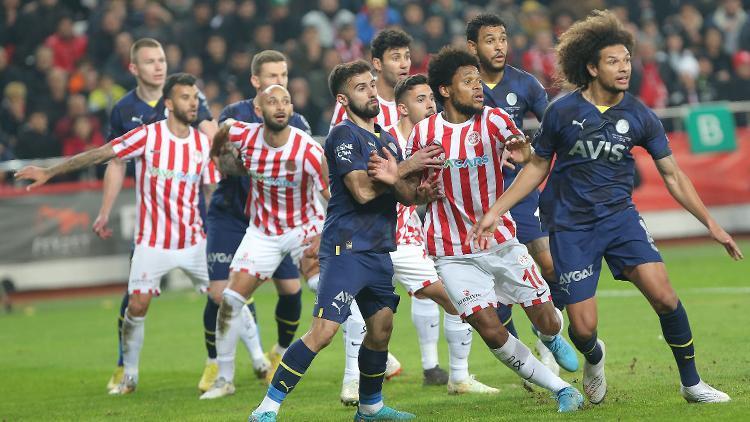 Antalyaspor ve Fenerbahçe PFDKya sevk edildi