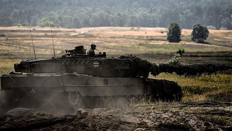 Alman hükümetine Ukrayna’ya tank göndermesi çağrısı