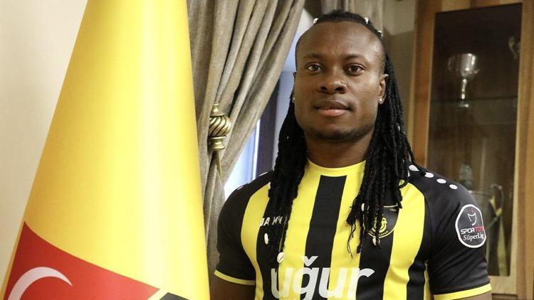 İstanbulspor, Eyüpspordan Emeka Ezeyi kiraladı