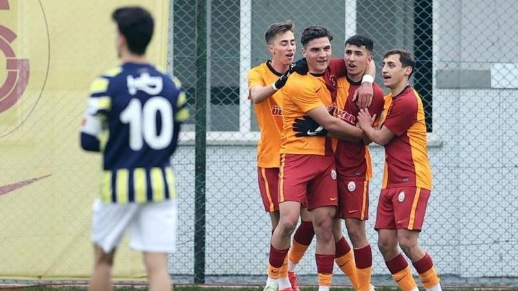 U19 derbisinde Galatasaray, Fenerbahçeyi 4-0 yendi