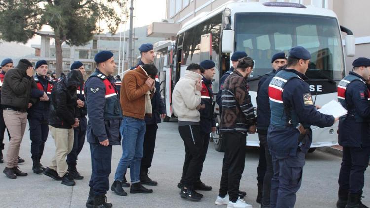 Aydın merkezli devre mülk dolandırıcılığına 20 tutuklama; diğer 52 şüpheli de adliyede