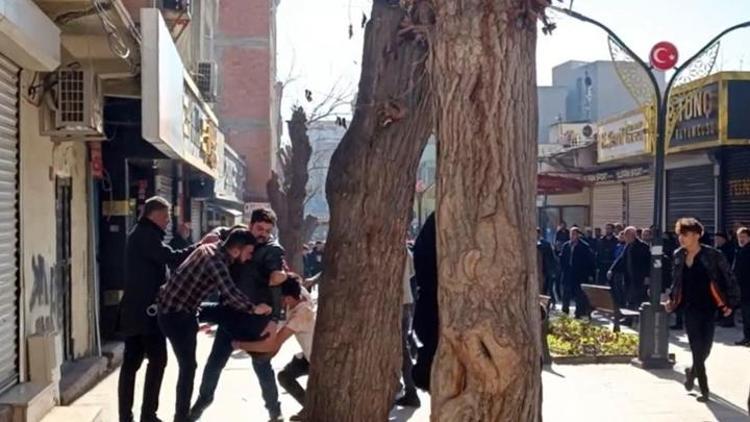 Diyarbakır’da sopalı- bıçaklı kavga: 4 yaralı, 4 gözaltı