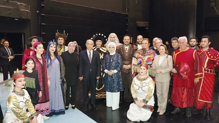 Emine Erdoğan TURANDOT’u izledi... Beştepe’nin ilk operası