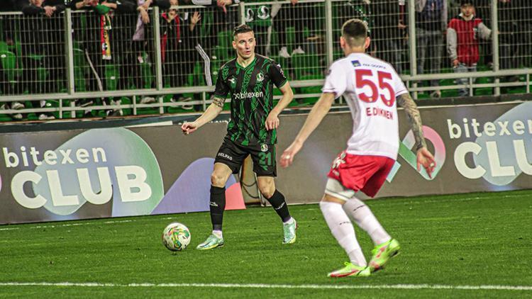 Sakaryaspor, Altınorduyu 2 golle devirdi