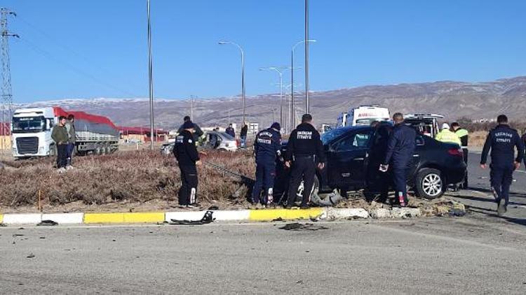 Erzincanda trafik kazası: 1 ölü
