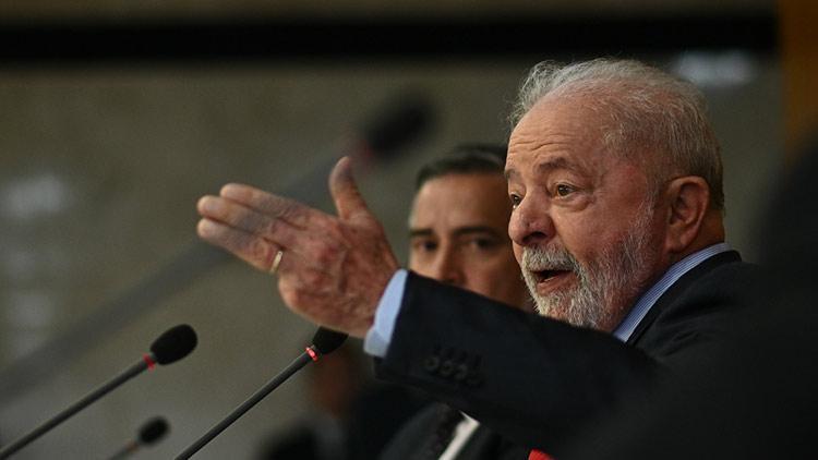 Brezilya Devlet Başkanı Lula, Ordu Komutanı Arrudayı görevden aldı