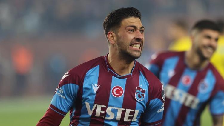 Trabzonspor’da Anastasios Bakasetas üç golcüye bedel