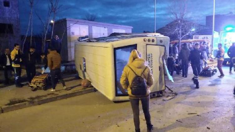 Kırklareli’nde özel halk otobüsü ile otomobil çarpıştı; 7 yaralı