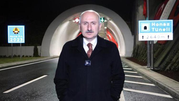 Bakan Karaismailoğlu, Honaz Tünelinde inceleme yaptı