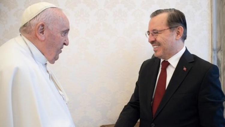 Vatikan Büyükelçisi Göktaş, Papa ile vedalaşma sonrasında DHAya konuştu