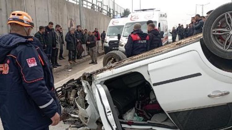 Adıyaman’da takla atan otomobilin sürücüsü yaralandı