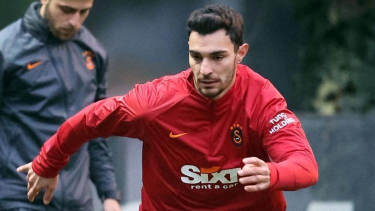 Galatasaray’da Kaan Ayhan takımla ilk antrenmanına çıktı