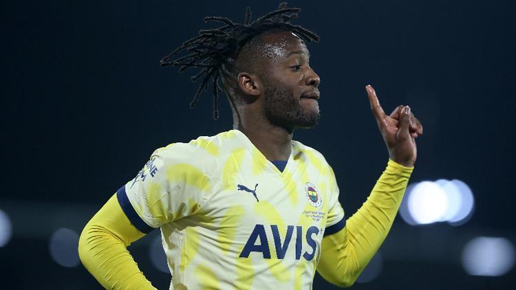 Fenerbahçeli golcü Michy Batshuayi, Premier Lig ekibi Evertonı reddetti