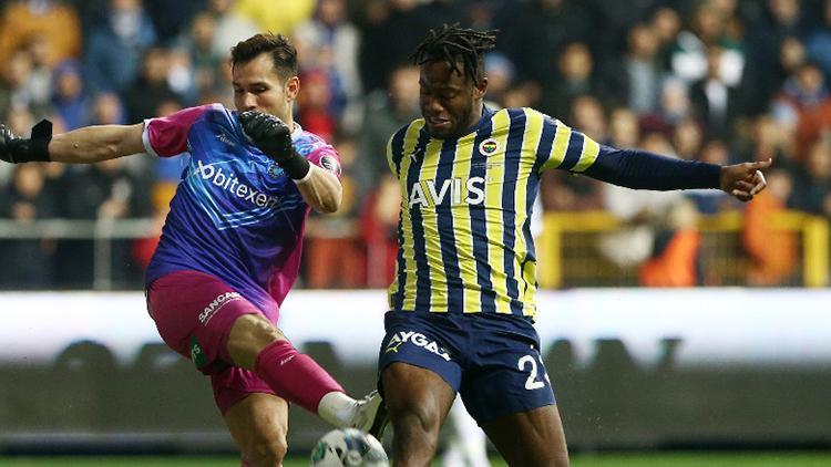Fenerbahçede Batshuayi cezalı duruma düştü