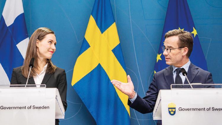 Sanna Marin’den İsveç’e destek
