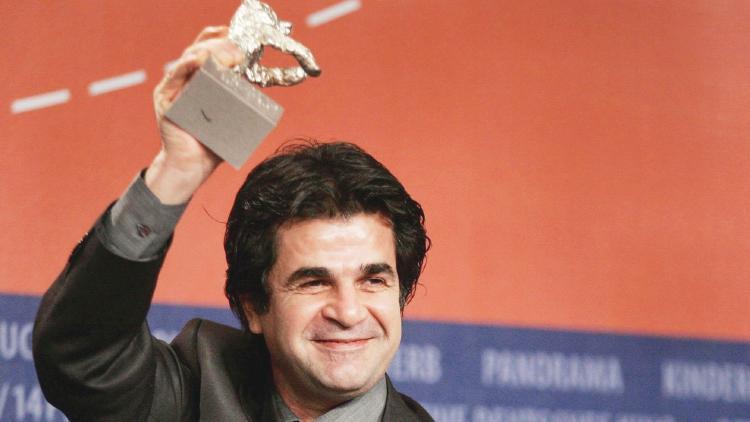 İranlı ünlü yönetmen Cafer Penahi artık serbest