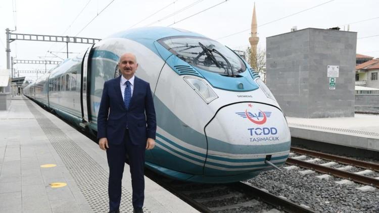 Bakan Karaismailoğlu: 2022de 321 milyon yolcu raylı sistemlerimizle seyahat etti