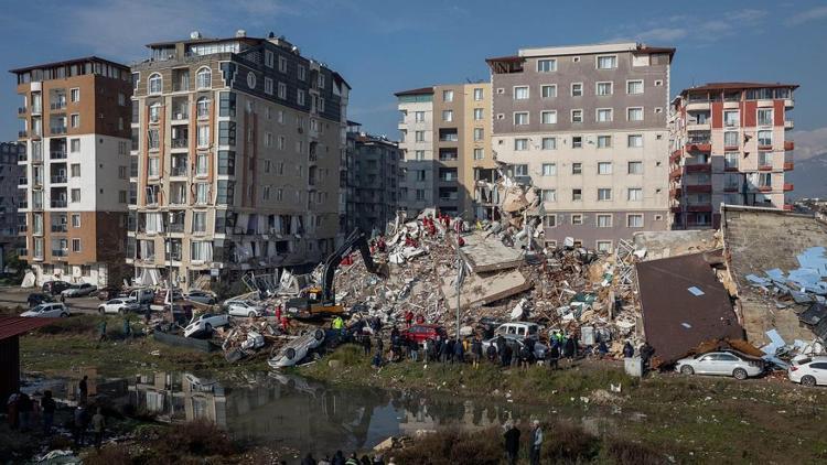 Yeni binalar neden dayanıklı değil Deprem kültürümüz neden oluşmadı ‘Bir şey olmaz ağabeycilik en büyük sorunlardan biri’