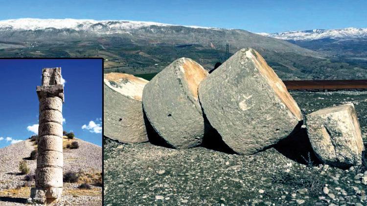 2 bin yıllık ‘tokalaşma sütunu’ da yıkıldı