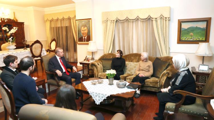 Cumhurbaşkanı Erdoğandan Deniz Baykalın ailesine taziye ziyareti