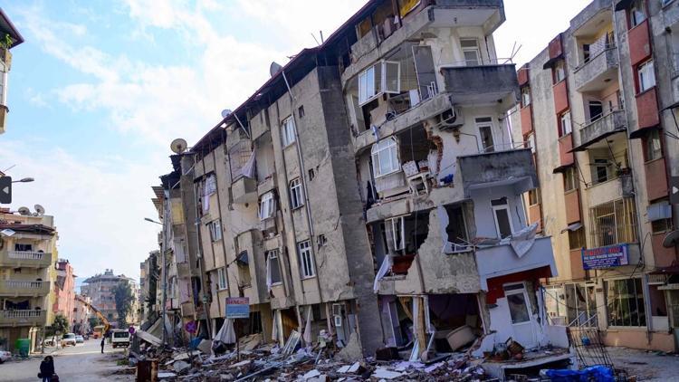 10 ilde hasar tespit çalışmaları sürüyor: 50 bin 576 bina acil yıkılmalı