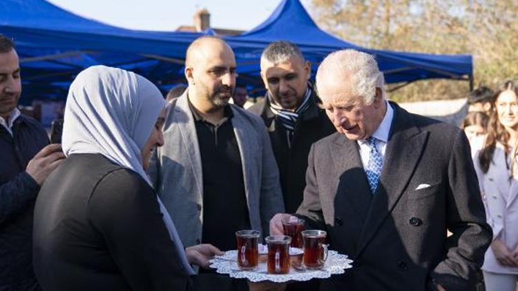 Kral Charles, İngiltere’deki Türkleri ve Suriyelileri ziyaret etti