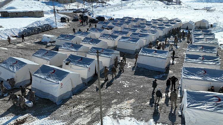 Kahramanmaraş Nurhakta 11 mahallede çadır kent kuruldu