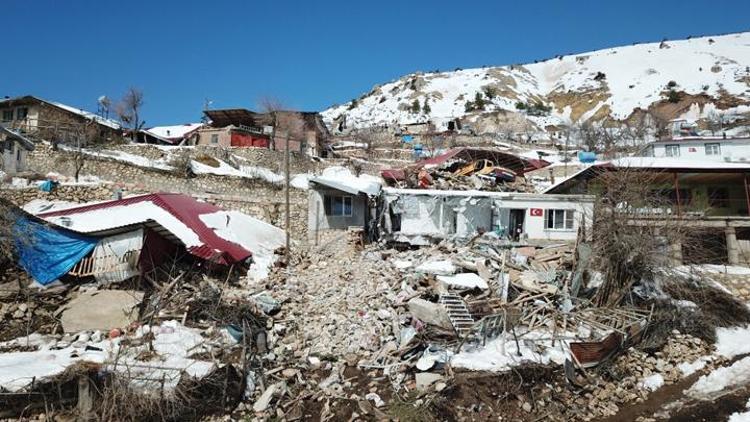 Kahramanmaraşın en zirvedeki dağ köyünde 130 evden 20 ev kaldı