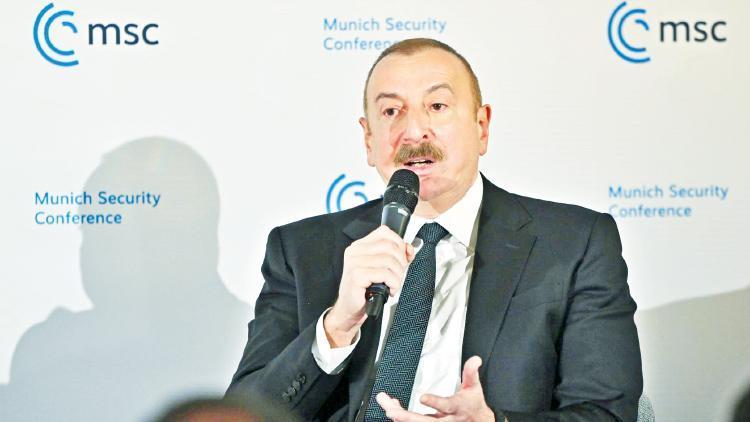 Aliyev: Barış anlaşması üzerinde çalışıyoruz