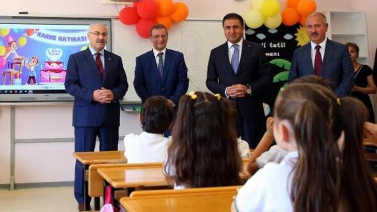 İzmir Valisi Köşger duyurdu 8 okula tahliye kararı