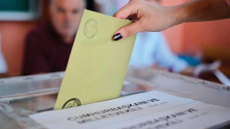 AK Parti kurmayları: ‘Çadırlarda oy kullanılır’