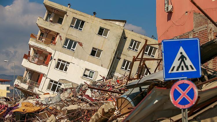 İstanbulda tedavi gören depremzedelerden 10 bin 743’ü taburcu edildi