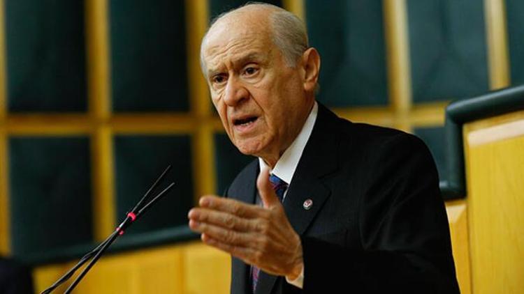 Bahçeli: Tribünden istifa sloganlarının atılması sorumsuzluk ve şuursuzluktur